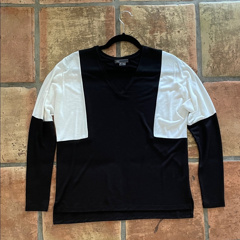 Vince Size XS Lightweight Color Blocked Dolman Long Sleeve Top